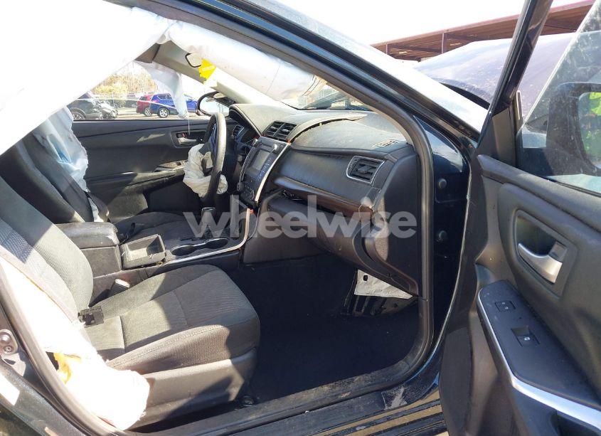 Photo 5 of 2016 Toyota Camry LE (VIN 4T1BF1FK3GU169322)