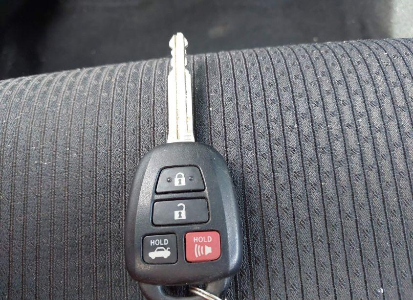 Photo 11 of 2016 Toyota Camry SE (VIN 4T1BF1FK3GU188887)