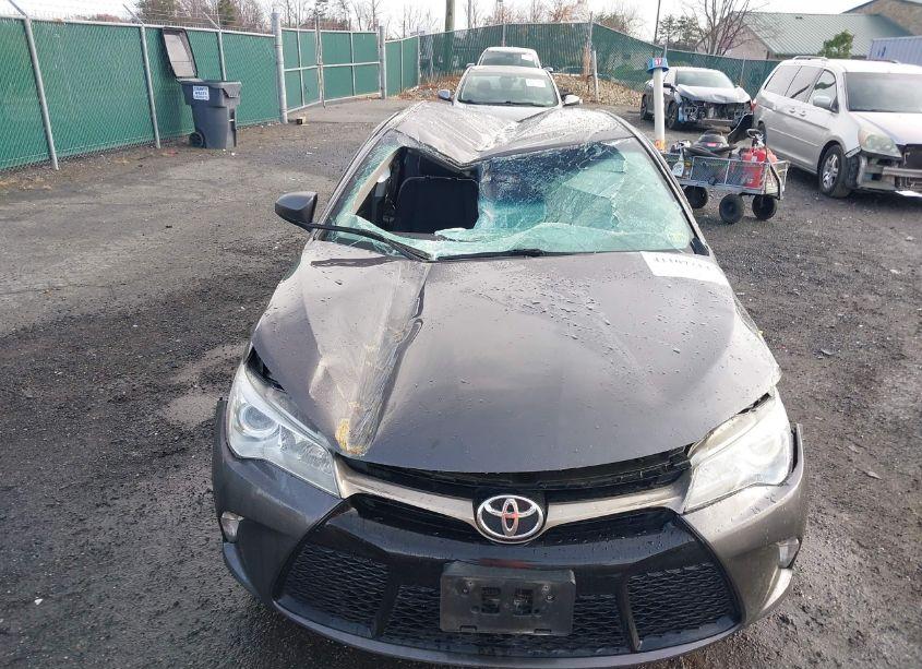 Photo 13 of 2016 Toyota Camry SE (VIN 4T1BF1FK3GU188887)