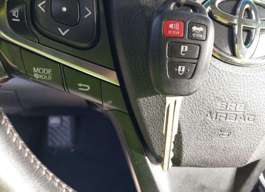 Photo 11 of 2016 Toyota Camry SE (VIN 4T1BF1FK3GU198674)