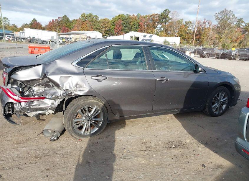Photo 13 of 2016 Toyota Camry SE (VIN 4T1BF1FK3GU198674)