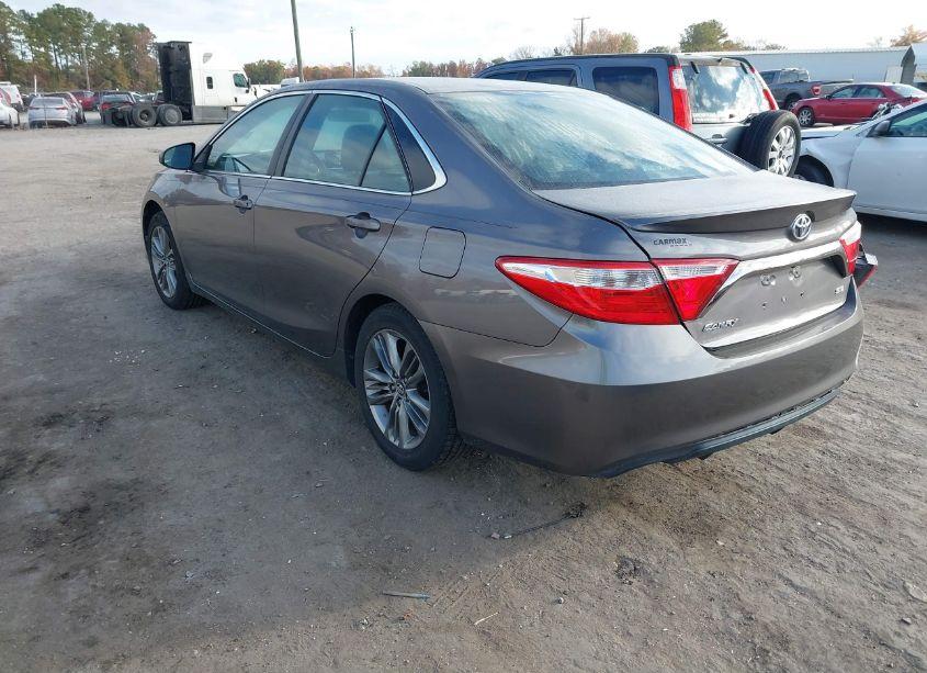 Photo 3 of 2016 Toyota Camry SE (VIN 4T1BF1FK3GU198674)