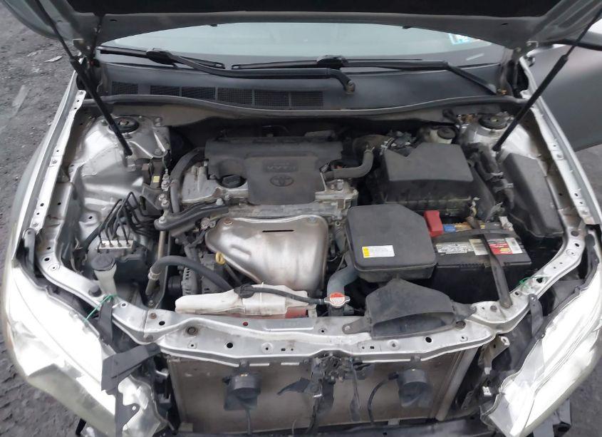 Photo 10 of 2016 Toyota Camry SE (VIN 4T1BF1FK3GU204358)