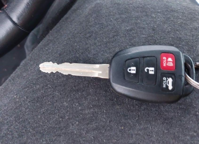 Photo 11 of 2016 Toyota Camry SE (VIN 4T1BF1FK3GU204358)