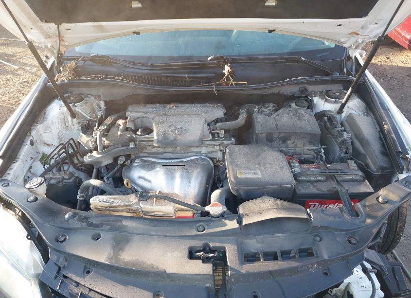 Photo 10 of 2016 Toyota Camry SE (VIN 4T1BF1FK3GU212671)