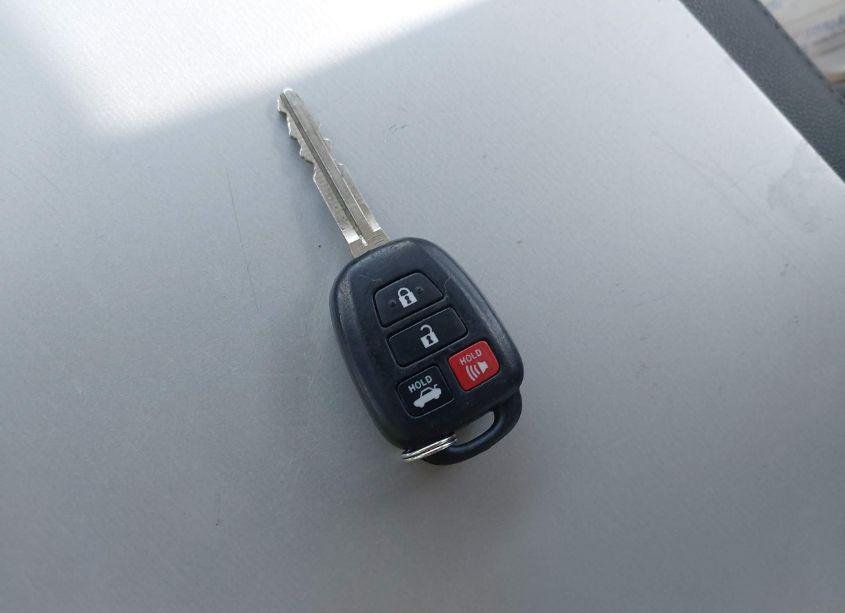 Photo 11 of 2016 Toyota Camry SE (VIN 4T1BF1FK3GU212671)