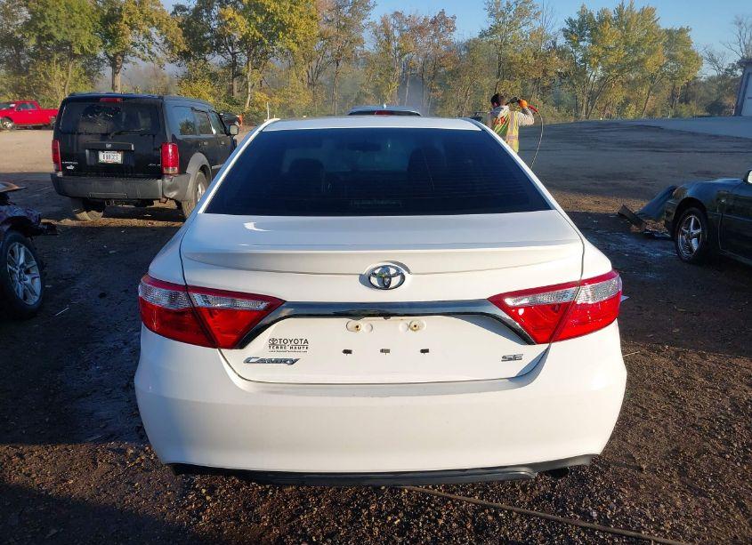 Photo 16 of 2016 Toyota Camry SE (VIN 4T1BF1FK3GU212671)