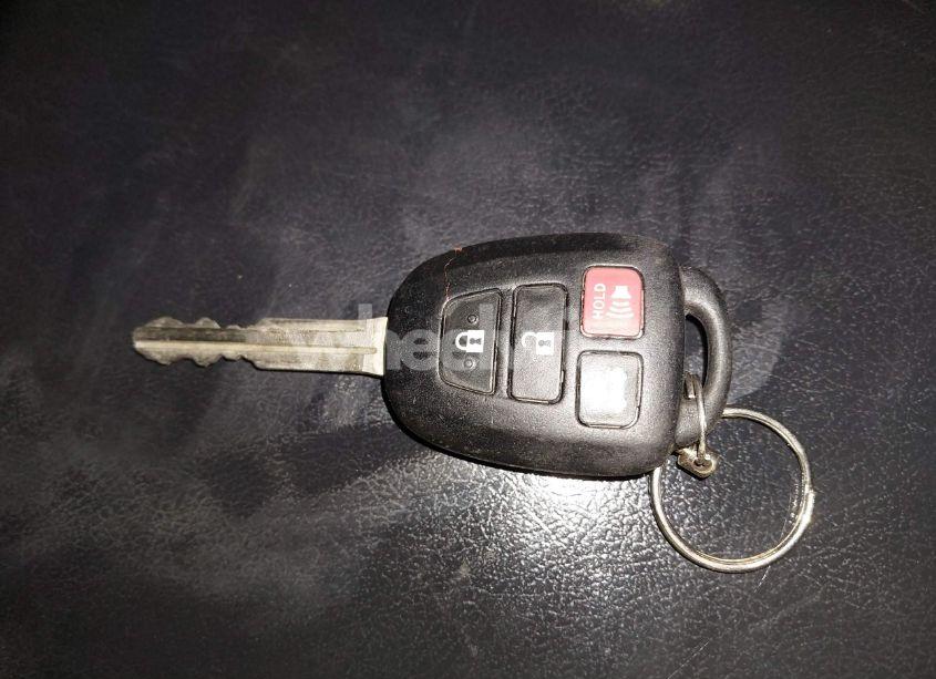 Photo 11 of 2016 Toyota Camry SE (VIN 4T1BF1FK3GU226599)