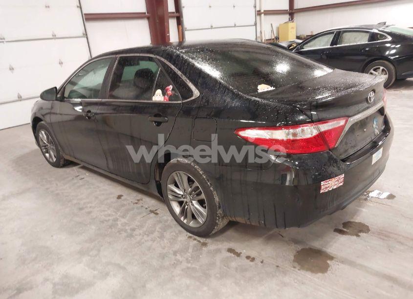 Photo 3 of 2016 Toyota Camry SE (VIN 4T1BF1FK3GU226599)