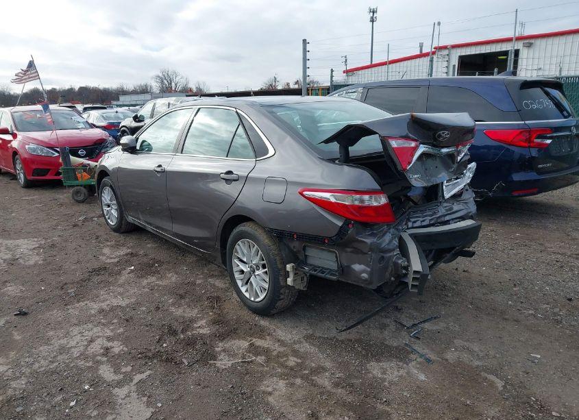 Photo 3 of 2016 Toyota Camry LE (VIN 4T1BF1FK3GU230359)