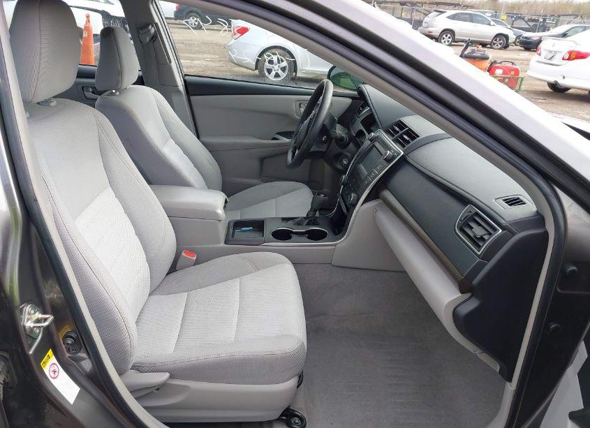 Photo 5 of 2016 Toyota Camry LE (VIN 4T1BF1FK3GU230359)