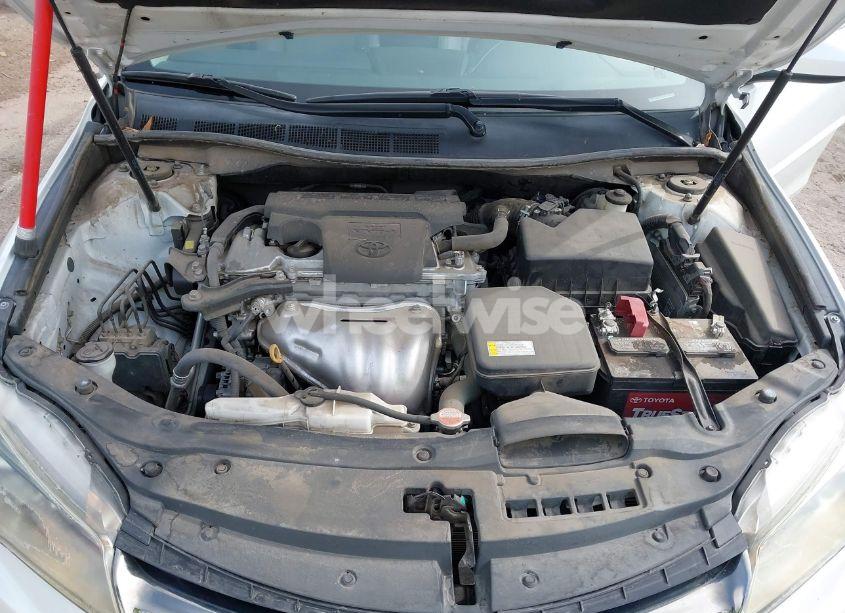 Photo 10 of 2016 Toyota Camry SE (VIN 4T1BF1FK3GU233360)