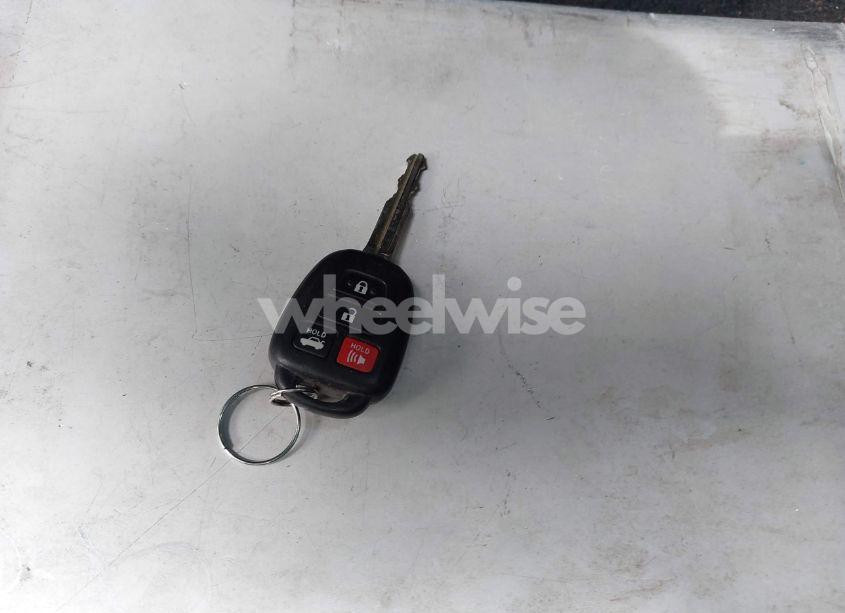 Photo 11 of 2016 Toyota Camry SE (VIN 4T1BF1FK3GU233360)