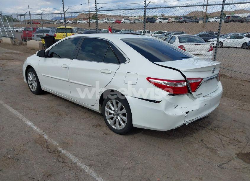 Photo 3 of 2016 Toyota Camry SE (VIN 4T1BF1FK3GU233360)