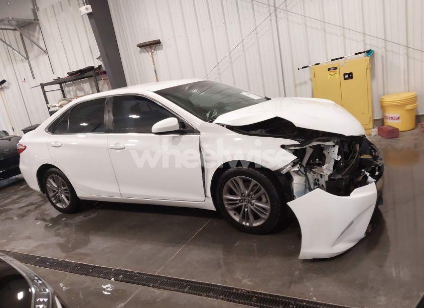 Photo 14 of 2016 Toyota Camry SE (VIN 4T1BF1FK3GU239806)