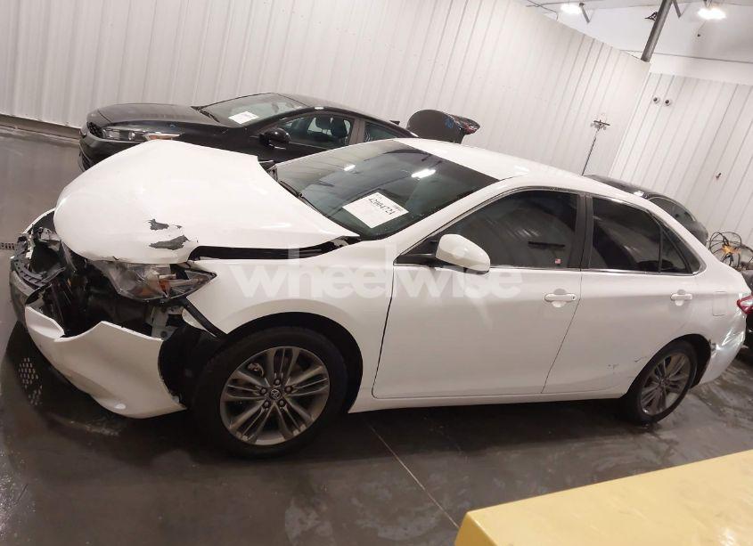 Photo 15 of 2016 Toyota Camry SE (VIN 4T1BF1FK3GU239806)