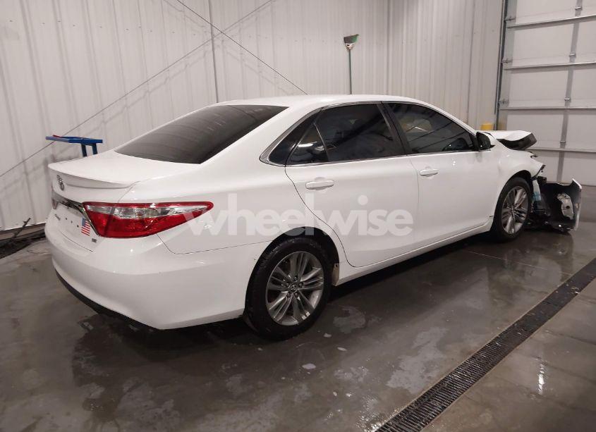 Photo 4 of 2016 Toyota Camry SE (VIN 4T1BF1FK3GU239806)