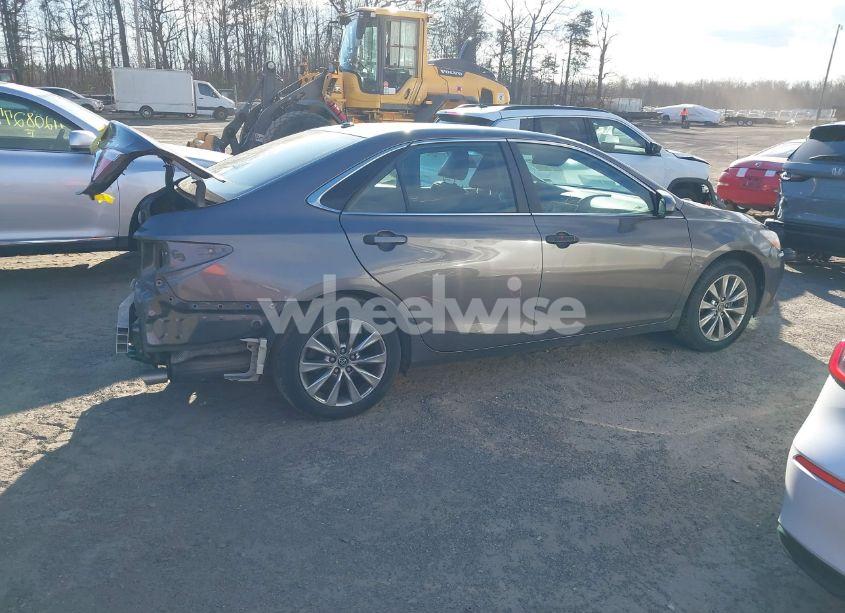 Photo 13 of 2016 Toyota Camry XLE (VIN 4T1BF1FK3GU246917)