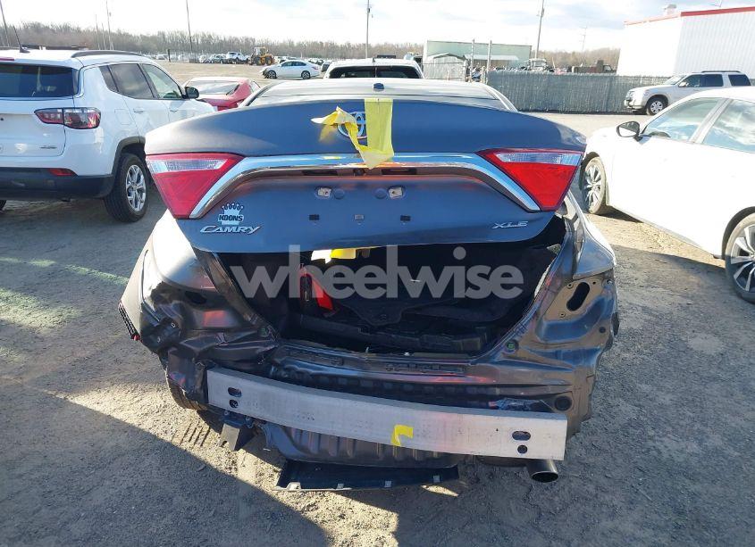 Photo 16 of 2016 Toyota Camry XLE (VIN 4T1BF1FK3GU246917)