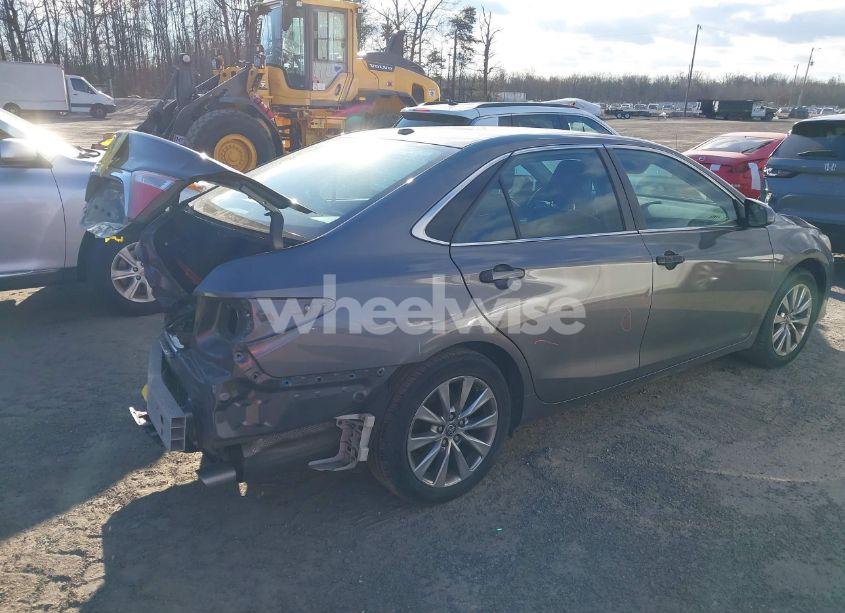 Photo 4 of 2016 Toyota Camry XLE (VIN 4T1BF1FK3GU246917)