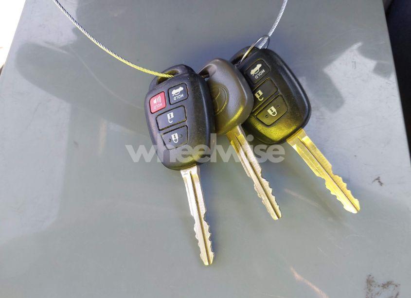 Photo 11 of 2016 Toyota Camry SE (VIN 4T1BF1FK3GU256718)