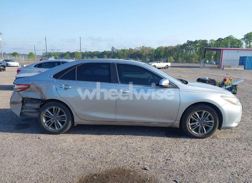 Photo 13 of 2016 Toyota Camry SE (VIN 4T1BF1FK3GU256718)