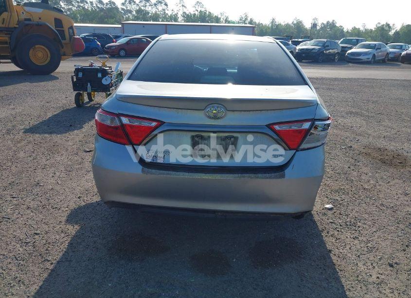 Photo 16 of 2016 Toyota Camry SE (VIN 4T1BF1FK3GU256718)