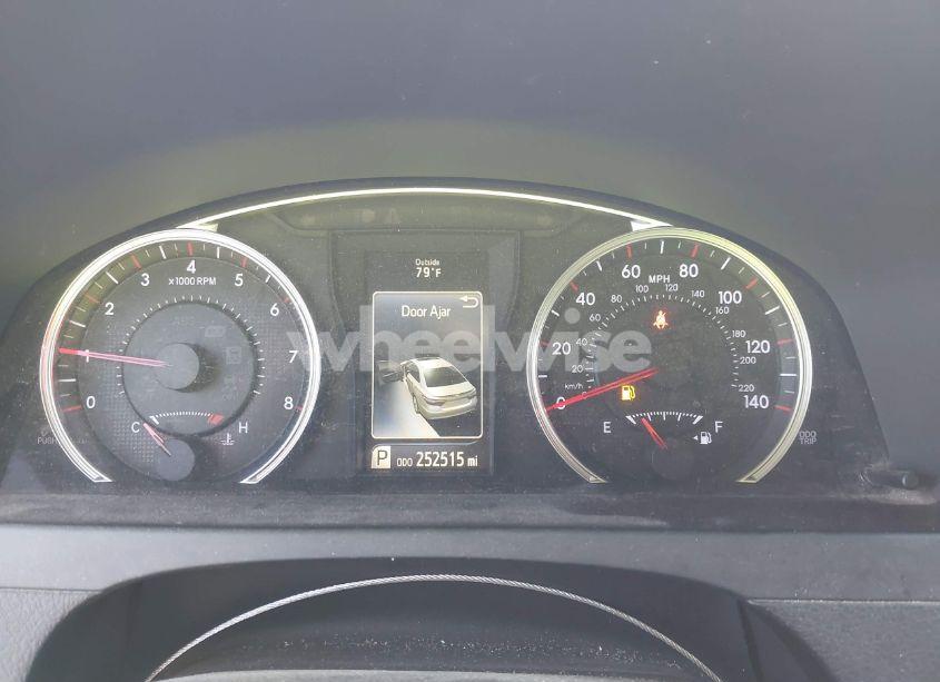 Photo 7 of 2016 Toyota Camry SE (VIN 4T1BF1FK3GU256718)