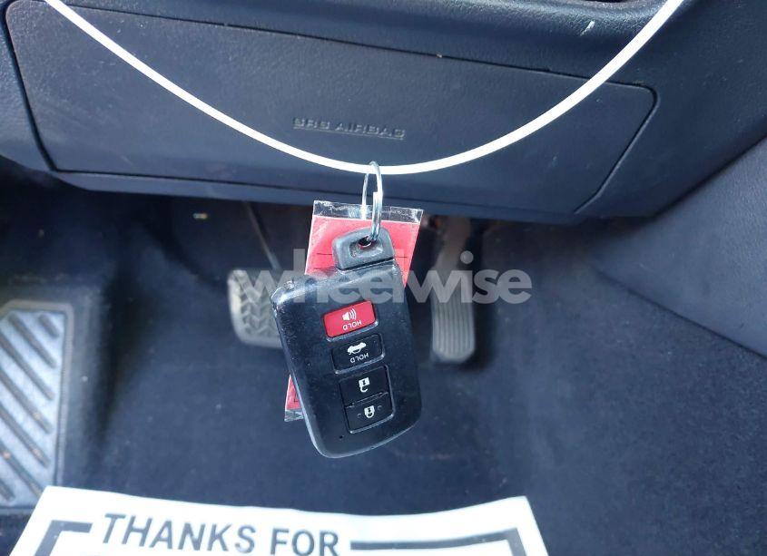 Photo 11 of 2016 Toyota Camry SE (VIN 4T1BF1FK3GU520875)