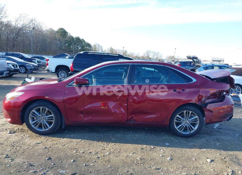 Photo 14 of 2016 Toyota Camry SE (VIN 4T1BF1FK3GU520875)