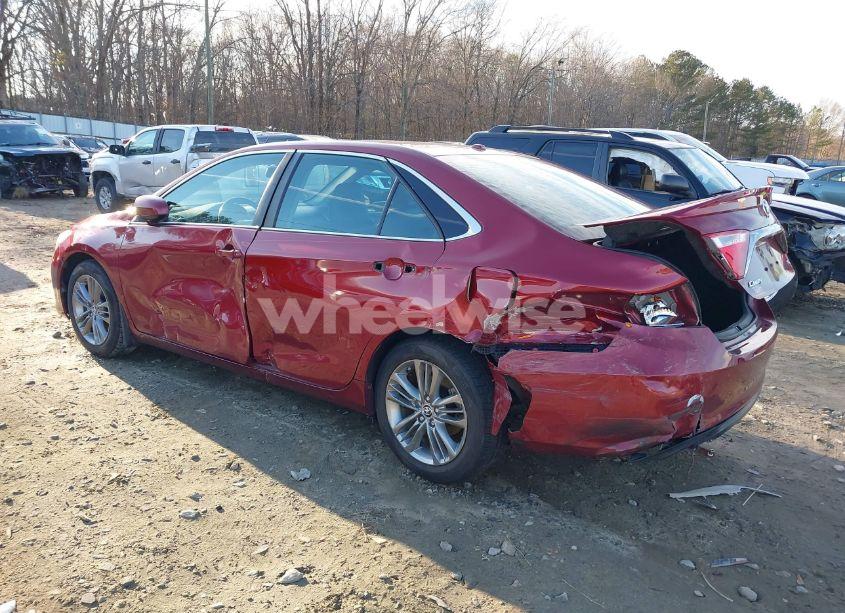 Photo 3 of 2016 Toyota Camry SE (VIN 4T1BF1FK3GU520875)