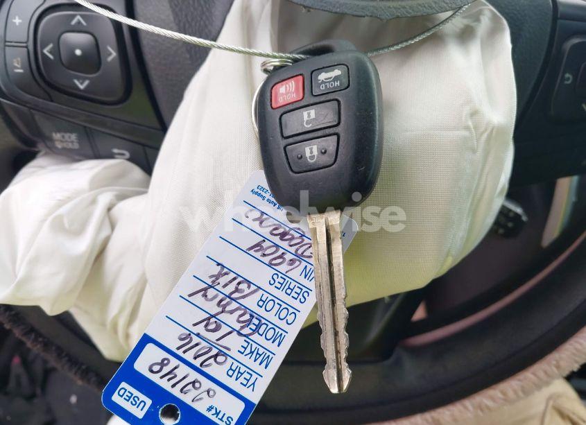 Photo 11 of 2016 Toyota Camry LE (VIN 4T1BF1FK3GU526904)