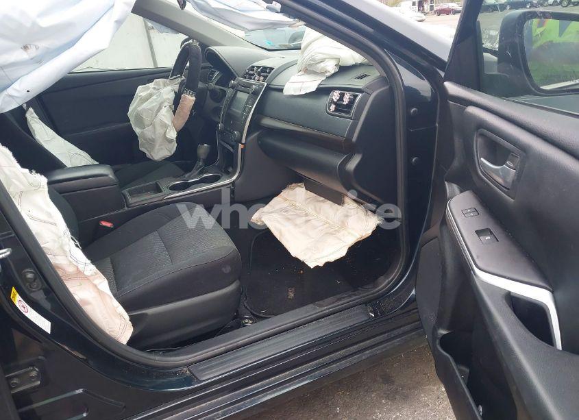 Photo 5 of 2016 Toyota Camry LE (VIN 4T1BF1FK3GU526904)