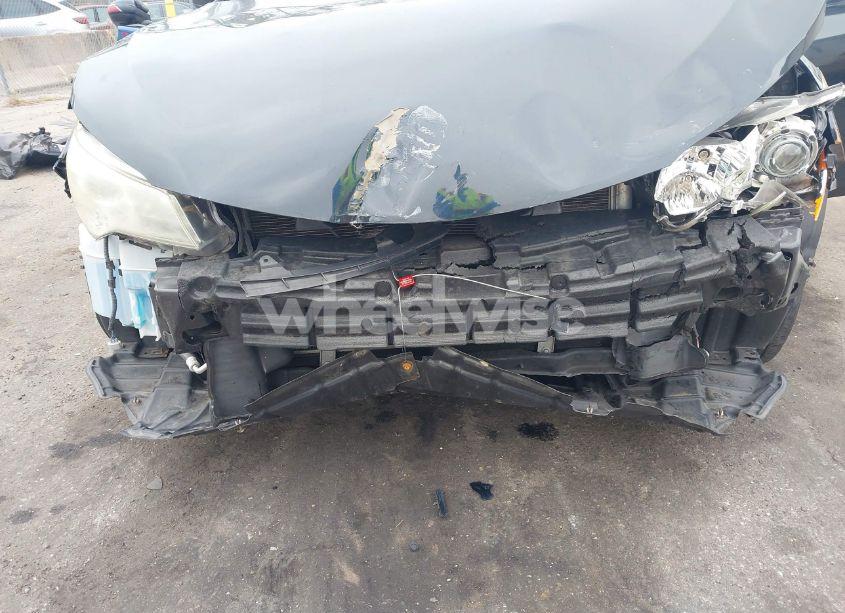 Photo 6 of 2016 Toyota Camry LE (VIN 4T1BF1FK3GU526904)