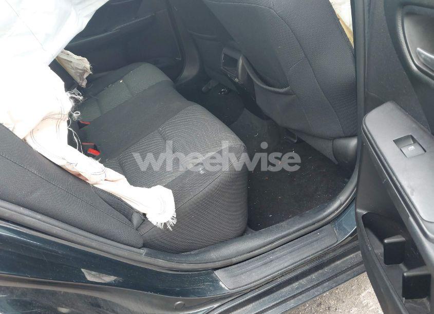 Photo 8 of 2016 Toyota Camry LE (VIN 4T1BF1FK3GU526904)