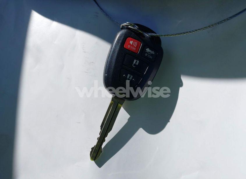 Photo 11 of 2016 Toyota Camry LE (VIN 4T1BF1FK3GU545694)