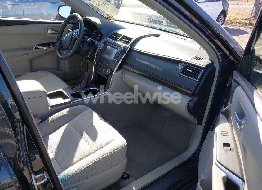 Photo 5 of 2016 Toyota Camry LE (VIN 4T1BF1FK3GU545694)