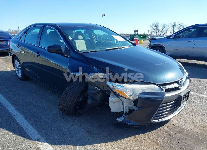 Photo 6 of 2016 Toyota Camry LE (VIN 4T1BF1FK3GU545694)