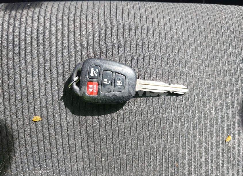 Photo 11 of 2016 Toyota Camry SE (VIN 4T1BF1FK3GU546196)