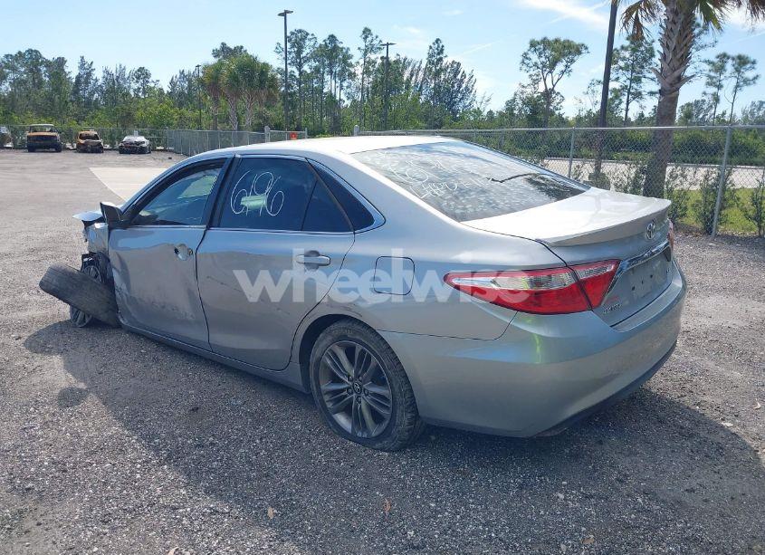 Photo 3 of 2016 Toyota Camry SE (VIN 4T1BF1FK3GU546196)