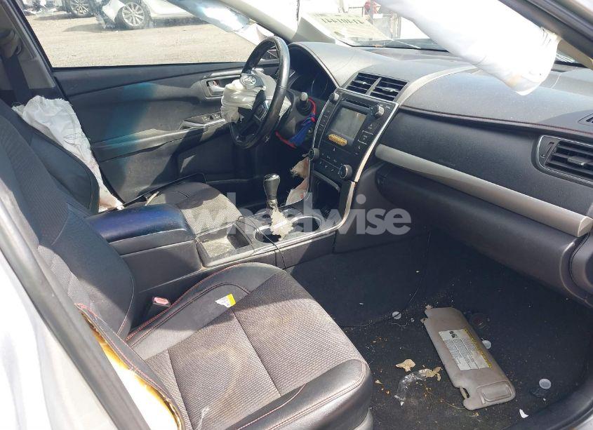 Photo 5 of 2016 Toyota Camry SE (VIN 4T1BF1FK3GU546196)