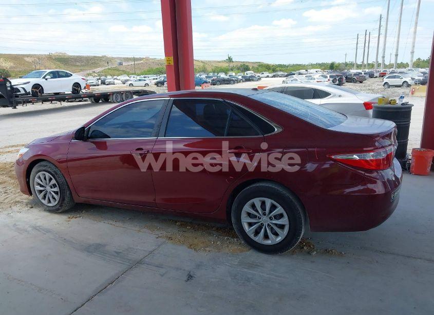 Photo 14 of 2016 Toyota Camry LE (VIN 4T1BF1FK3GU552936)