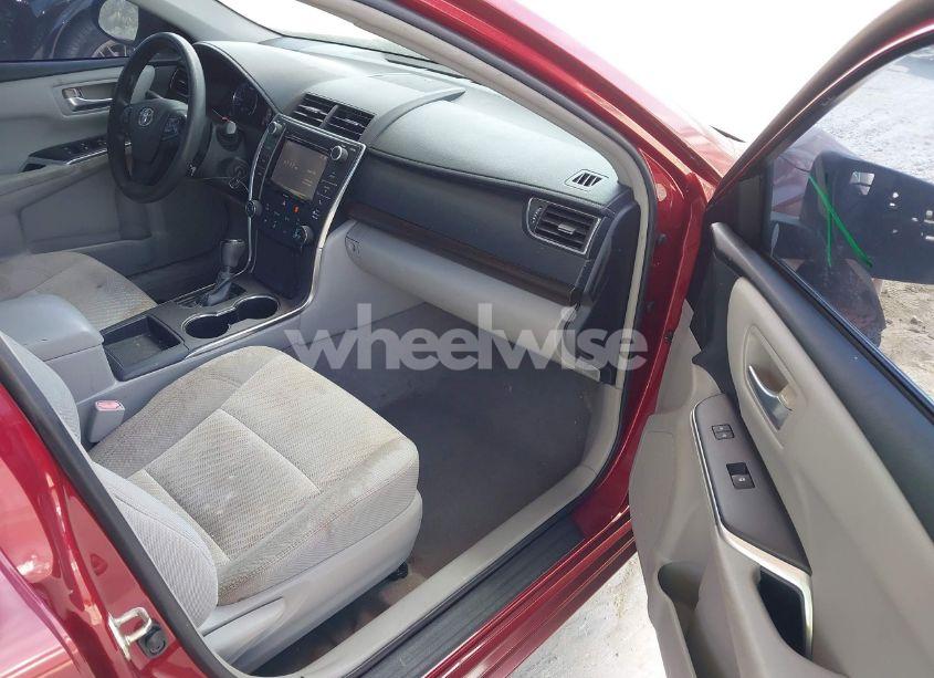 Photo 5 of 2016 Toyota Camry LE (VIN 4T1BF1FK3GU552936)