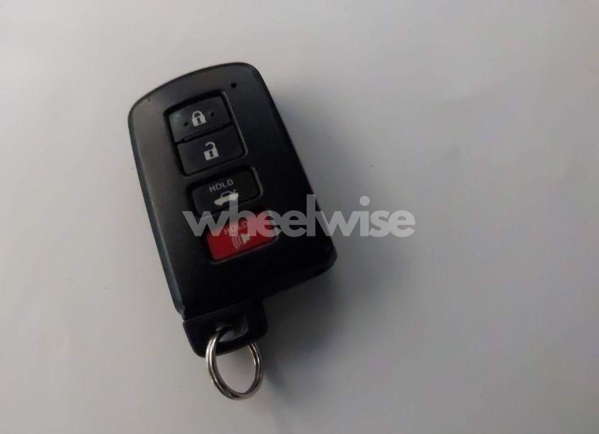 Photo 11 of 2016 Toyota Camry XSE (VIN 4T1BF1FK3GU555108)