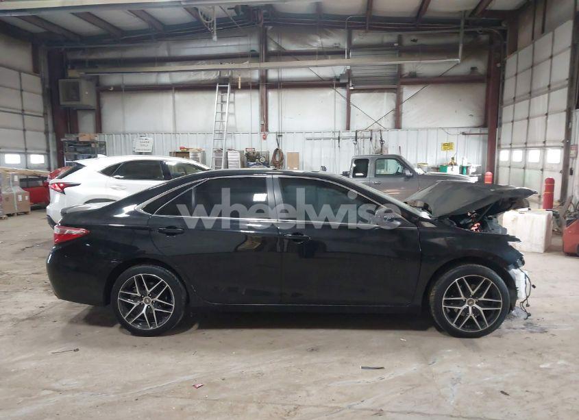 Photo 13 of 2016 Toyota Camry XSE (VIN 4T1BF1FK3GU555108)