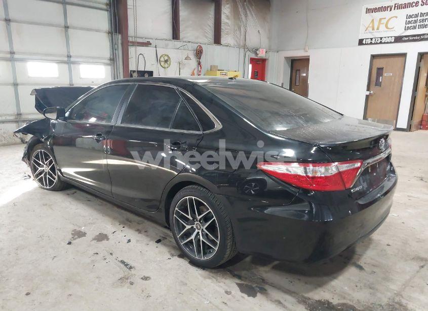 Photo 3 of 2016 Toyota Camry XSE (VIN 4T1BF1FK3GU555108)