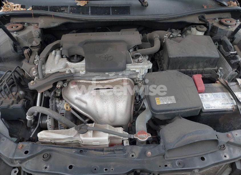 Photo 10 of 2016 Toyota Camry LE (VIN 4T1BF1FK3GU564827)