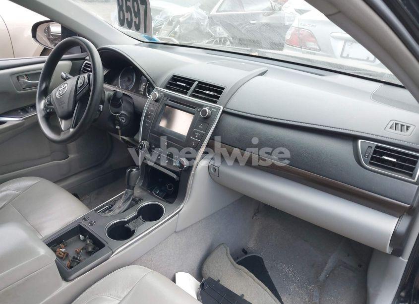 Photo 5 of 2016 Toyota Camry LE (VIN 4T1BF1FK3GU564827)