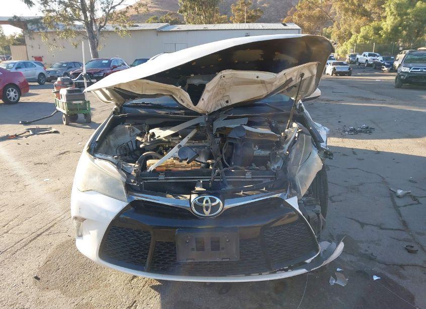 Photo 11 of 2016 Toyota Camry XSE (VIN 4T1BF1FK3GU575715)