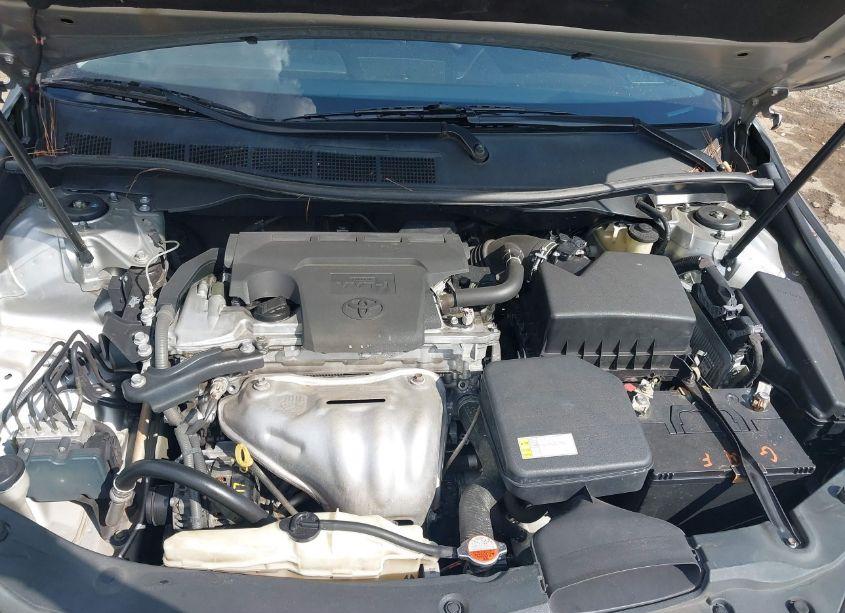 Photo 10 of 2016 Toyota Camry SE (VIN 4T1BF1FK3GU580932)